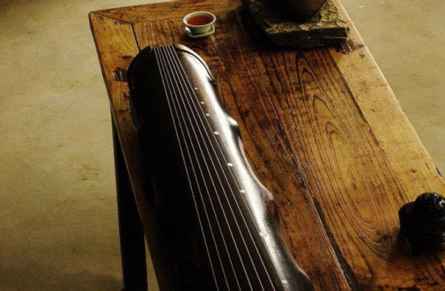 通化市古琴蕴含的传统文化，一把古琴制备出来要两年的时间